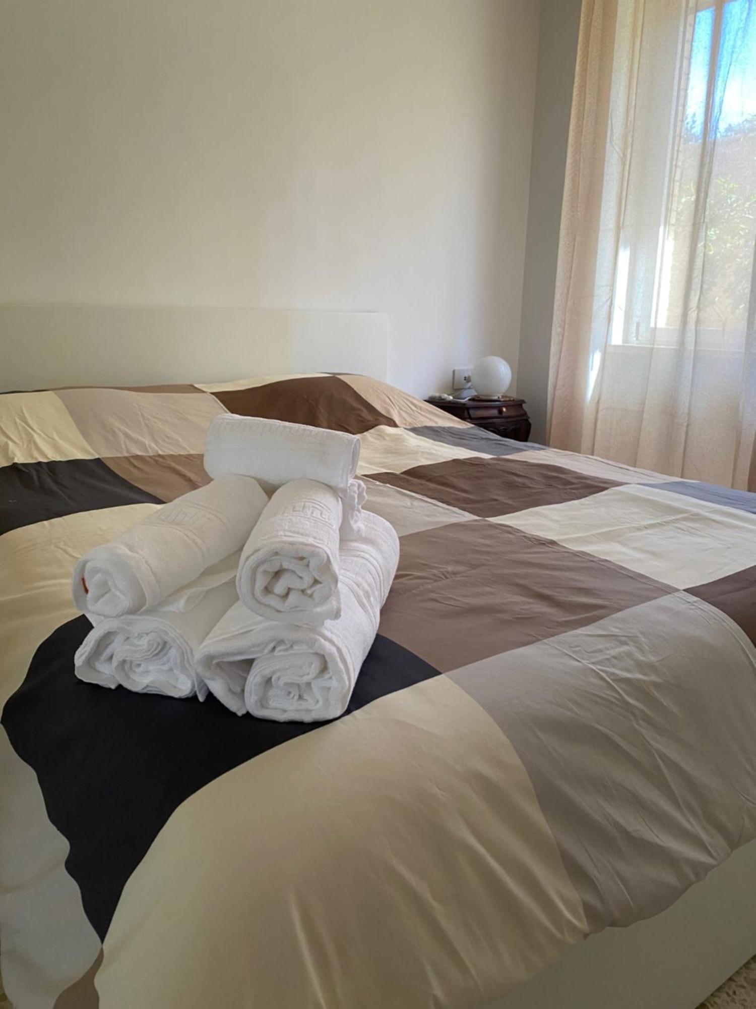 B&B Poseidon Φιουμιτσίνο Εξωτερικό φωτογραφία